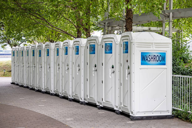Best Portable bathroom rental  in Leland Grove, IL